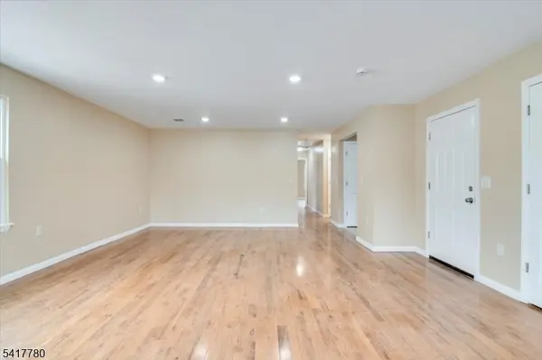 150 N Munn Ave, East Orange City, NJ 07017