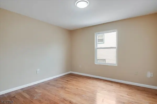 150 N Munn Ave, East Orange City, NJ 07017