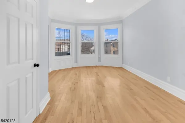 157 Fairmount Ave #2, Newark City, NJ 07103