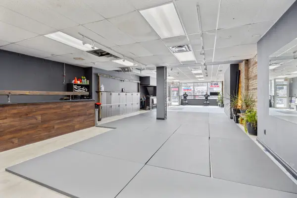 846 College ST, Toronto C01, ON M6H 1A2