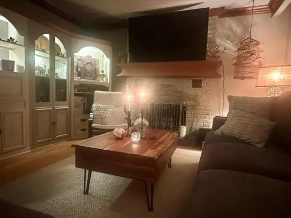 551 Brentwood AVE #Main, Oshawa, ON L1G 2S9