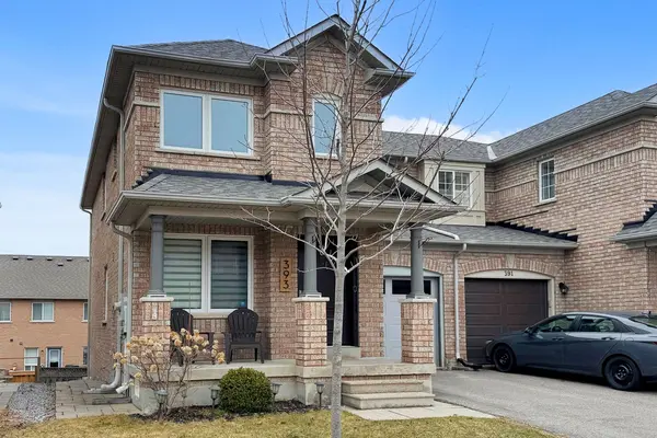 393 Marble PL, Newmarket, ON L3X 2P1