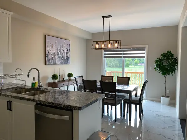 218 Prescott DR, Clearview, ON L0M 1S0