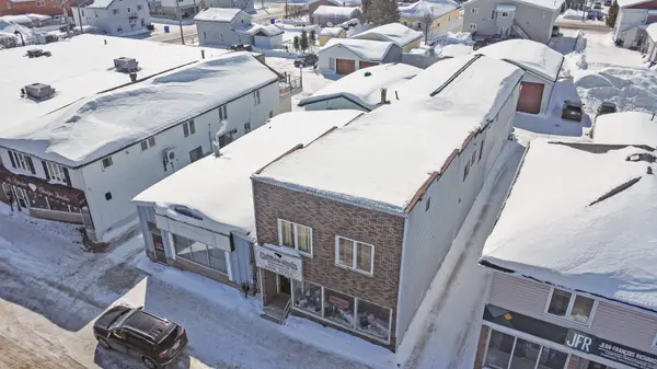 811 George ST, Hearst, ON P0L 1N0