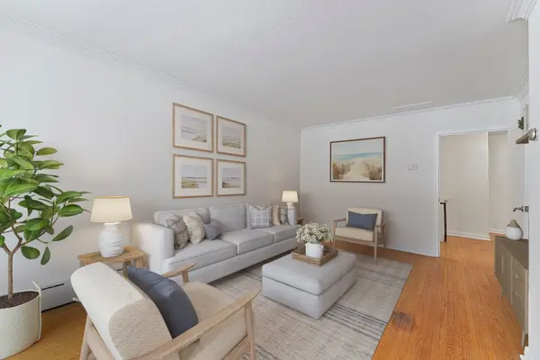 6 Peacham CRES, Toronto W05, ON M3M 1S1