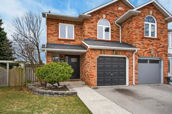 2067 Chrisdon RD, Burlington, ON L7M 3W9