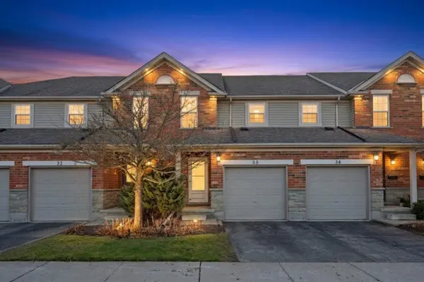 124 Gosling GDNS #33, Guelph, ON N1G 5K6