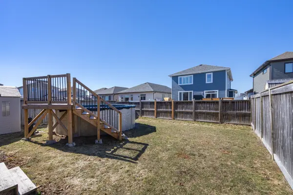 108 Pratt DR, Loyalist, ON K7N 0A4