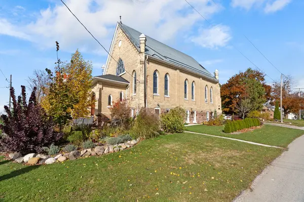 206 Bruce Road 86 RD, Huron-kinloss, ON N0G 2W0