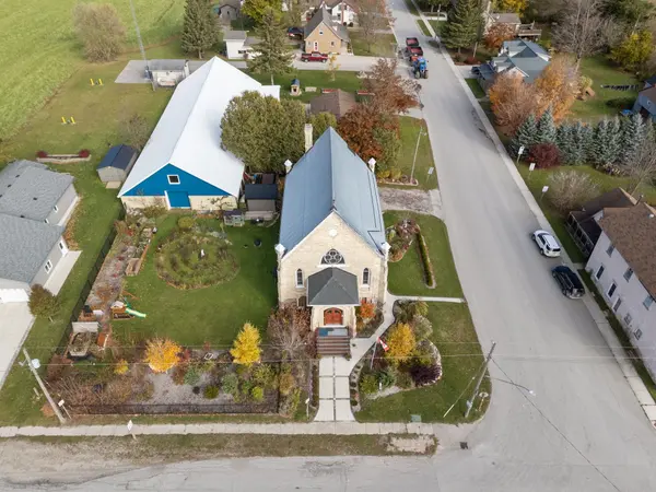 206 Bruce Road 86 RD, Huron-kinloss, ON N0G 2W0