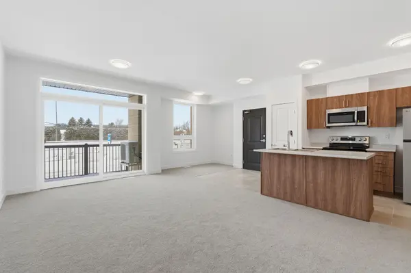 1007 Silhouette Private, Barrhaven, ON K2J 4S3