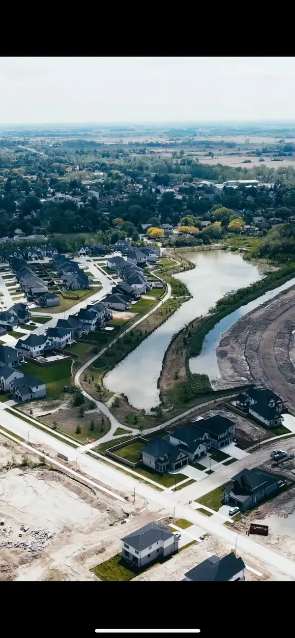 4146 Fallingbrook RD, London South, ON N6P 1H5