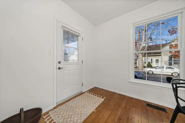 299 Noxon AVE, Prince Edward County, ON K0K 3L0