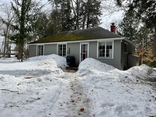 34 Harris ST, Muskoka Lakes, ON P0B 1J0
