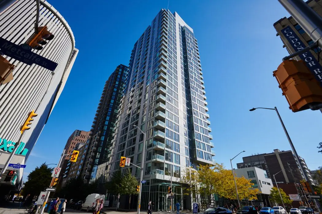 179 Metcalfe ST #2006, Ottawa Centre, ON K2P 0W1