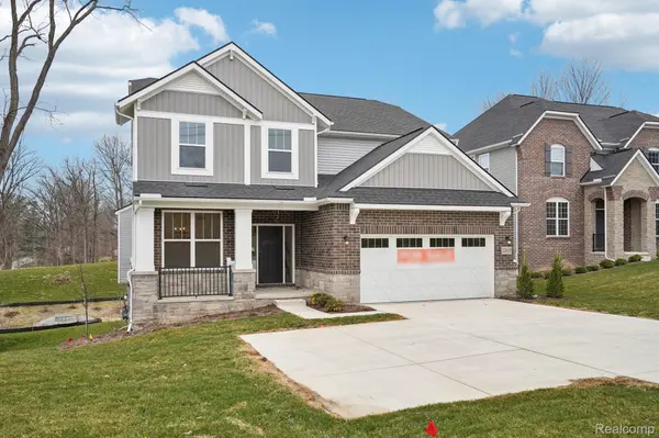 22615 Novi RD, Novi, MI 48375