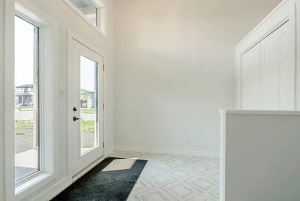 18 Gleneagles ST, Niverville, MB R0A 0A1