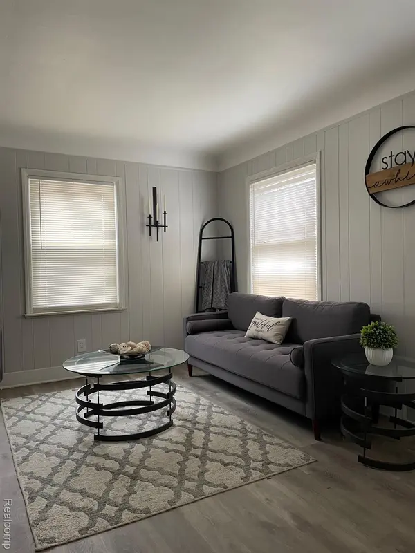 31406 Marquette ST, Garden City, MI 48135