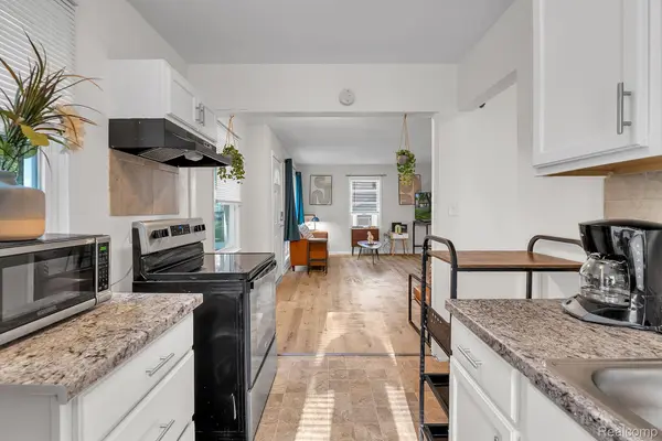 10750 Albany St ST, Oakparkcity_oakland, MI 48237