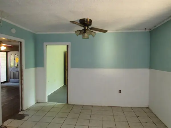 3708 Acree Street, Beverly Hills, TX 76711