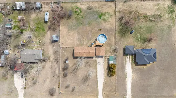 11012 Foothill Drive, Venus, TX 76084