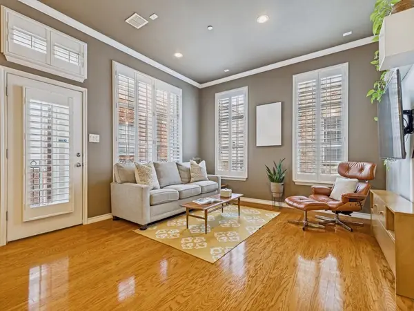 15741 Seabolt #28, Addison, TX 75001