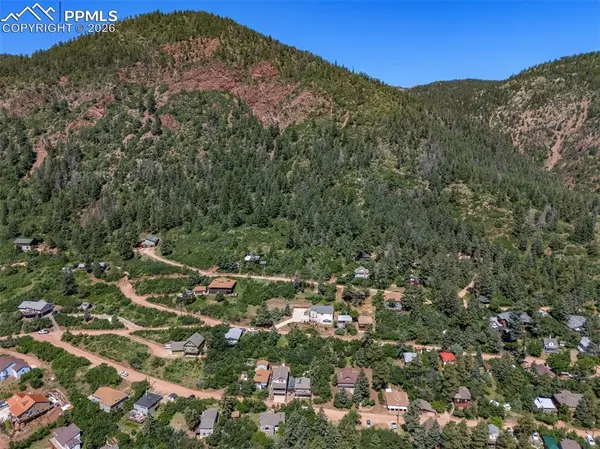 382 Largo AVE, Palmer Lake, CO 80133