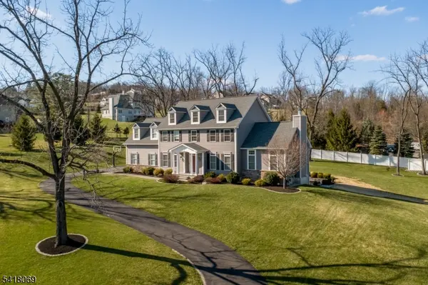 4 Ashton Ct, Raritan Twp., NJ 08822