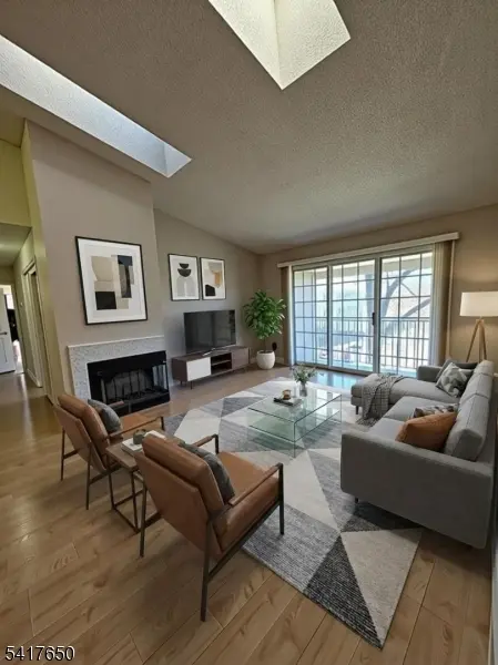 3904 Graham Ct #B2, Bridgewater Twp., NJ 08807