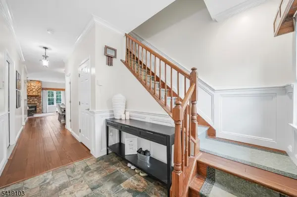 45 Windsor Dr, Lincoln Park Boro, NJ 07035