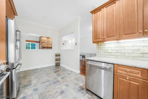 45 Windsor Dr, Lincoln Park Boro, NJ 07035