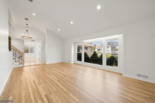 181 Haddenfield Rd, Clifton City, NJ 07013