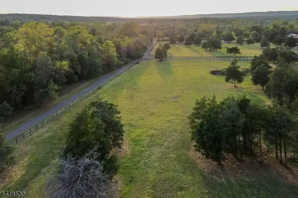 1015 Cherry Hill Rd, Montgomery Twp., NJ 08540