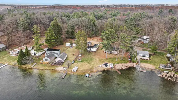 1388 Vining RD, Montcalm Twp, MI 48838