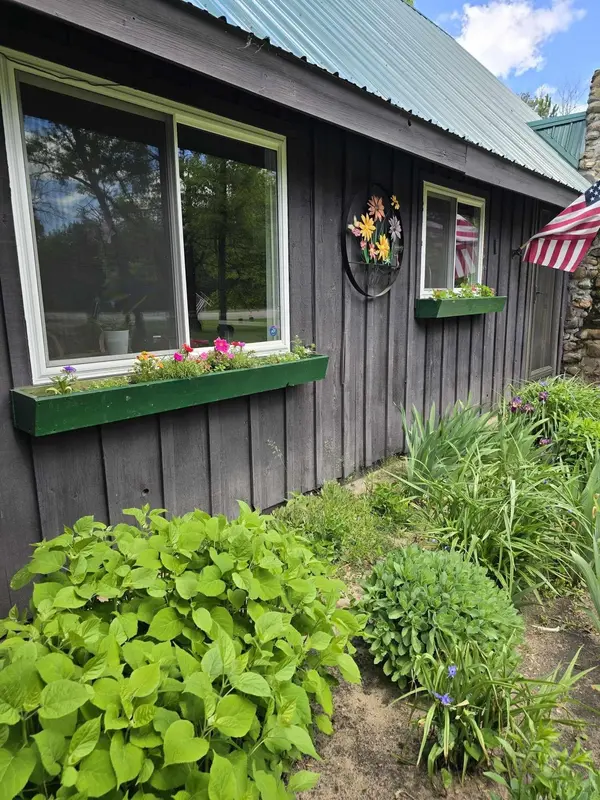 6160 Rollaway RD, Plainfield Twp, MI 48739