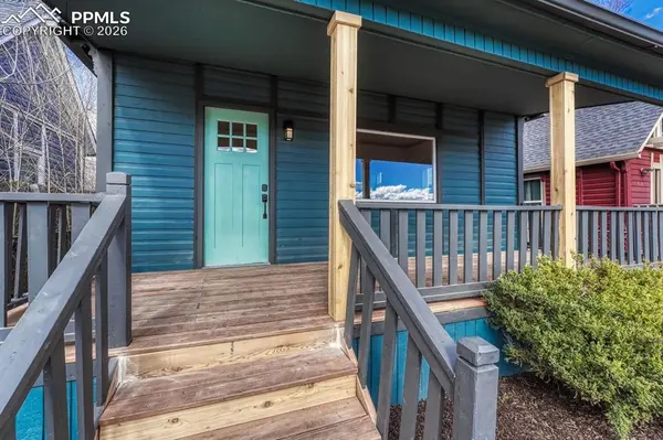 422 E Boulder ST, Colorado Springs, CO 80903