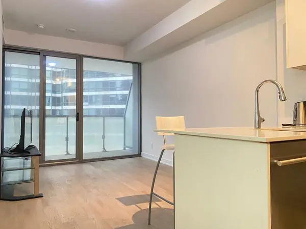 57 St. Joseph ST #901, Toronto C01, ON M5S 0C5