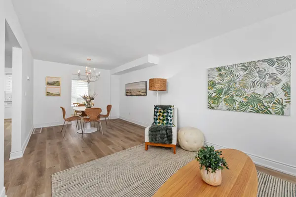 1400 Mary ST N #3, Oshawa, ON L1G 7B6