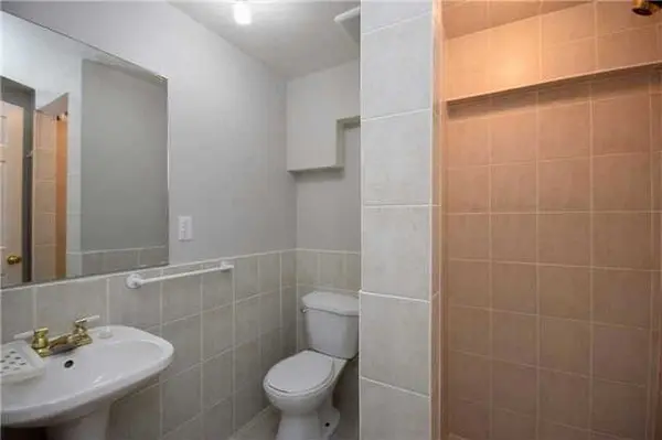 73 Knotty Pine DR #Bsmt, Whitby, ON L1R 2H3