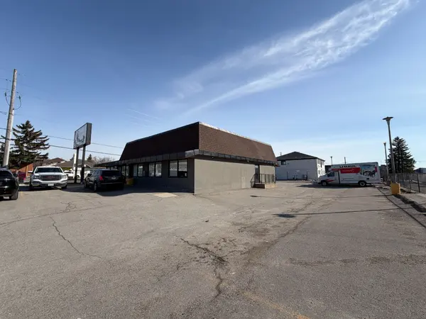 375 King ST, Oshawa, ON L1J 2K3