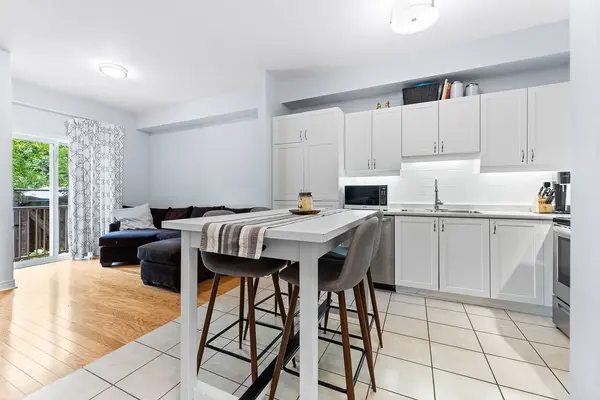 9944 Keele ST #104, Vaughan, ON L6A 2Z4