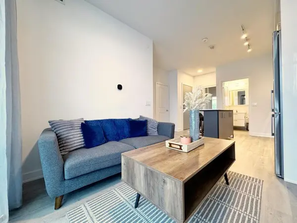 50 Upper Mall WAY #628, Vaughan, ON L4J 0L8