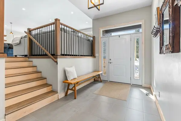 3714 Agnew RD, Severn, ON L0K 2B0