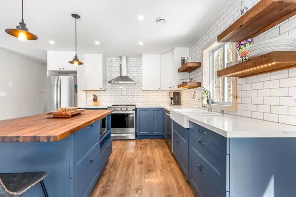 3714 Agnew RD, Severn, ON L0K 2B0