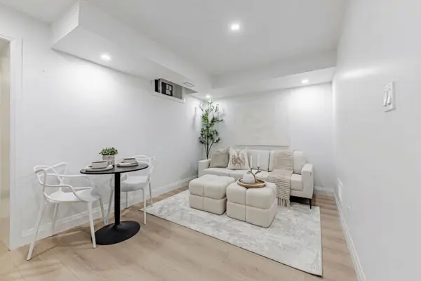 9 Glenvalley DR #Bsmt, Toronto W04, ON M6M 4V8