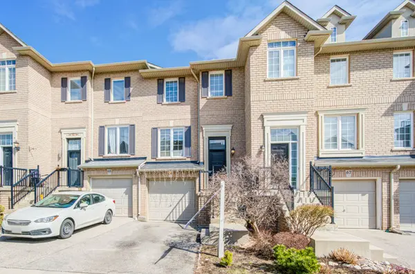 2280 Baronwood DR #66, Oakville, ON L6M 4Z5