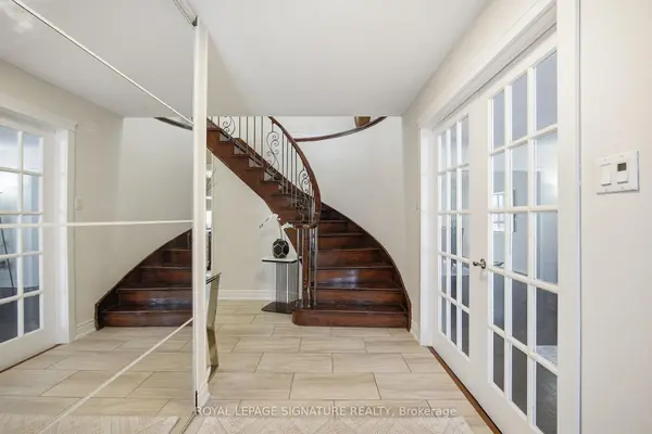 6326 Millers GRV, Mississauga, ON L5N 3H7