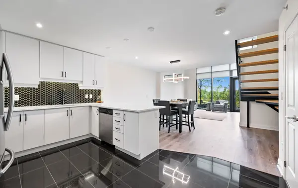 65 Yorkland BLVD #107, Brampton, ON L4C 9Z4