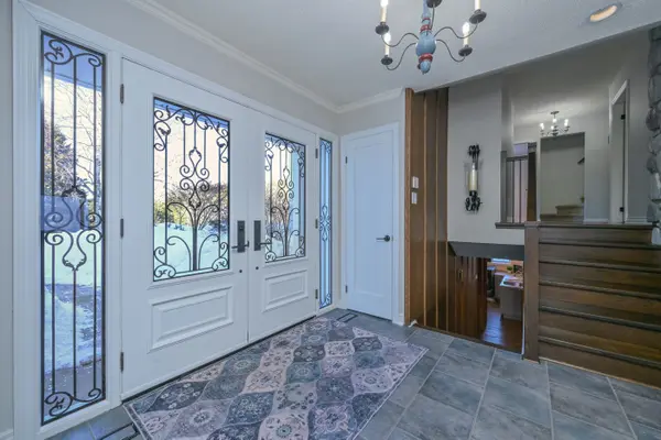 247230 5 Side RD, Mono, ON L9W 6K6