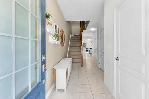 541 Winston RD #43, Grimsby, ON L3M 0C5